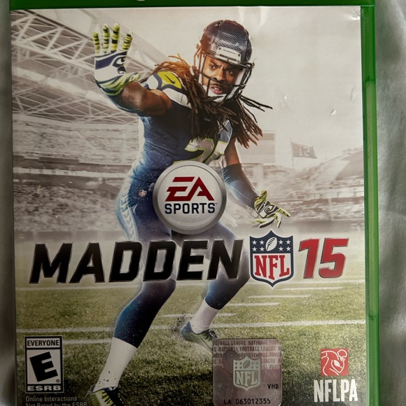 XBox One sold with 5 games and 3 controllers. No issues or repairs needed. - Picture 11 of 14